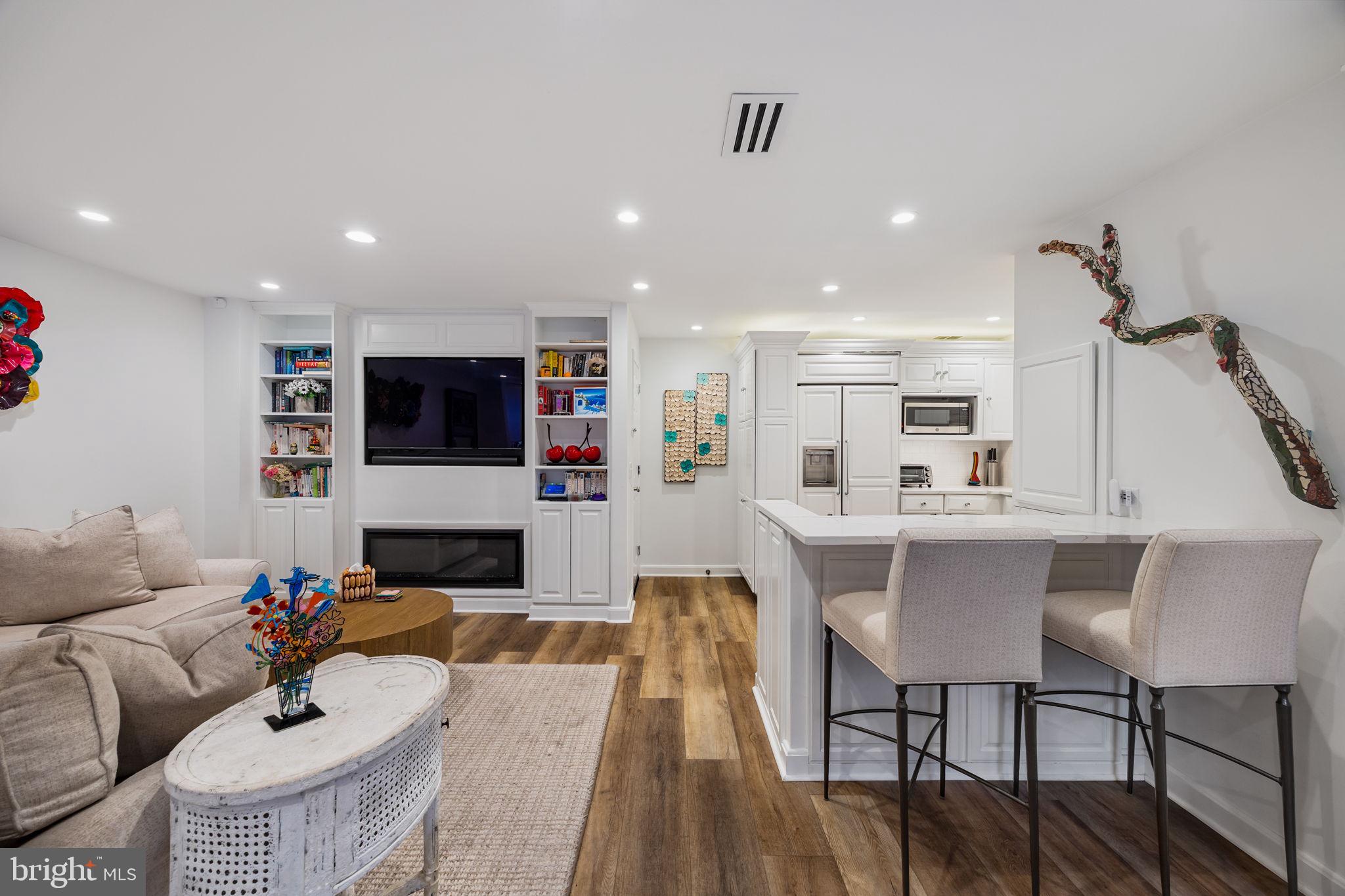 RITTENHOUSE SQUARE - Residential