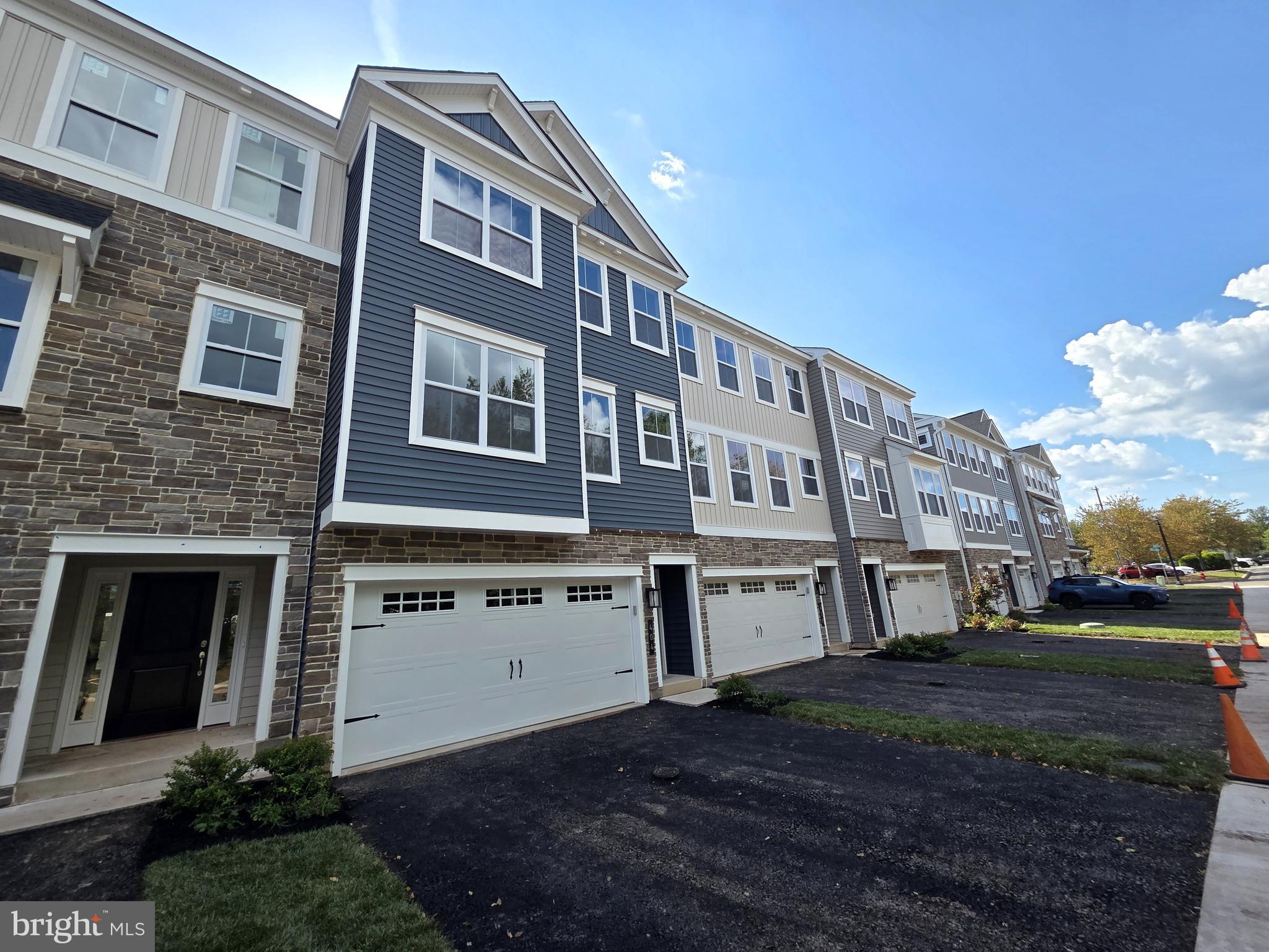 STERLING WALK - Residential Lease