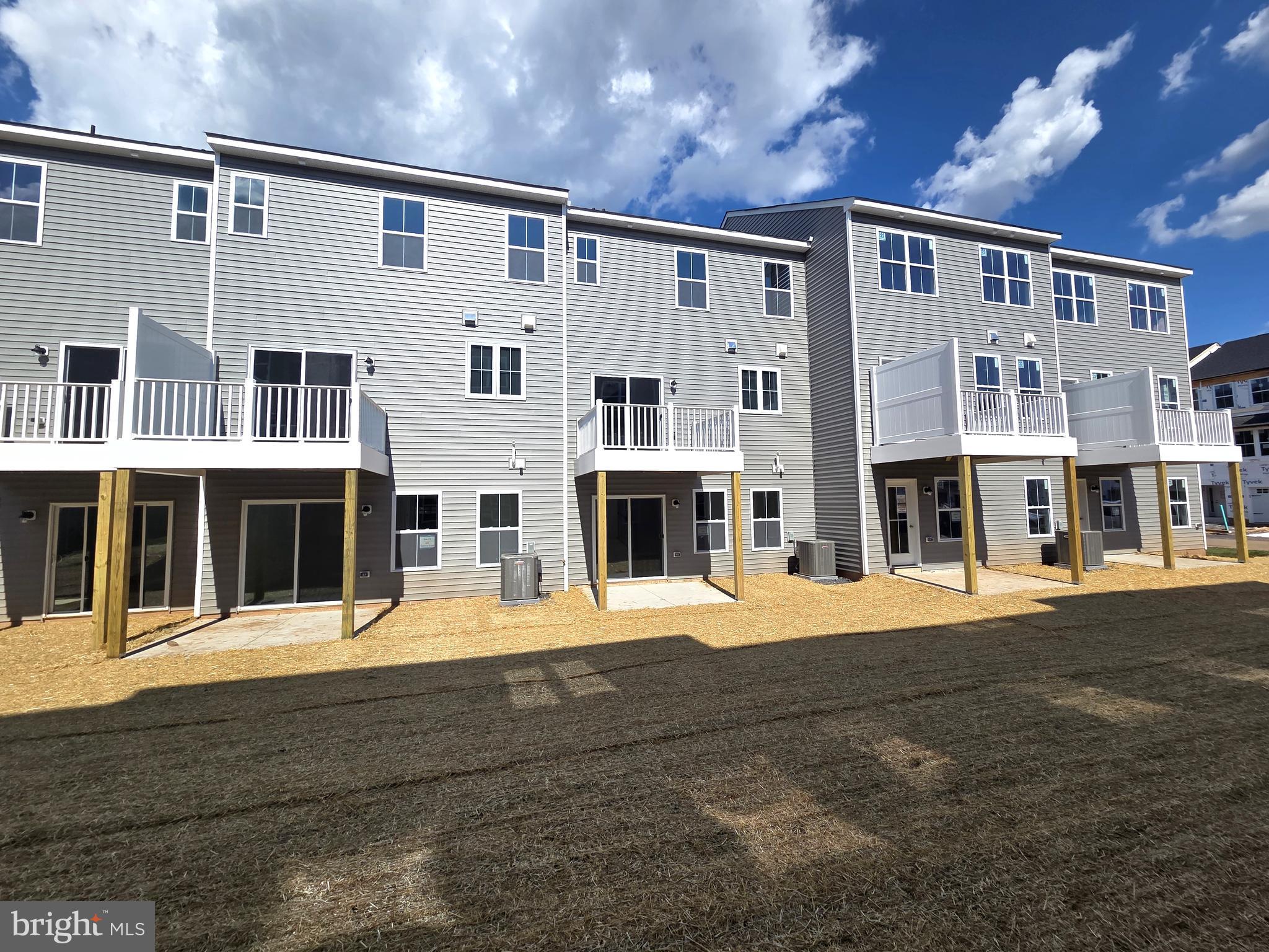 STERLING WALK - Residential Lease