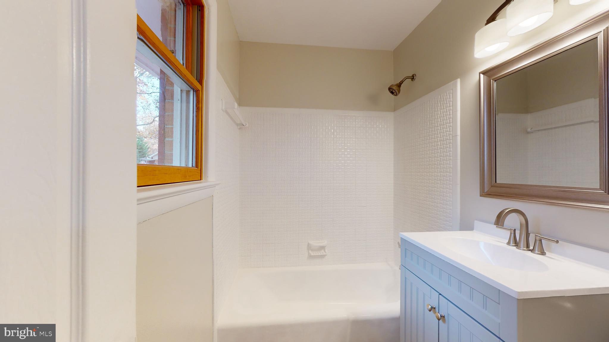 ROSE MARIE - Residential Lease