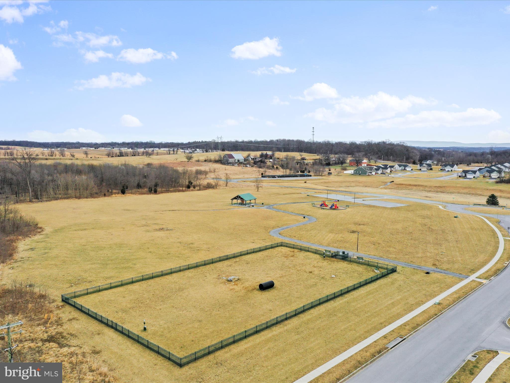 THE LAKES AT MARTINSBURG - Residential