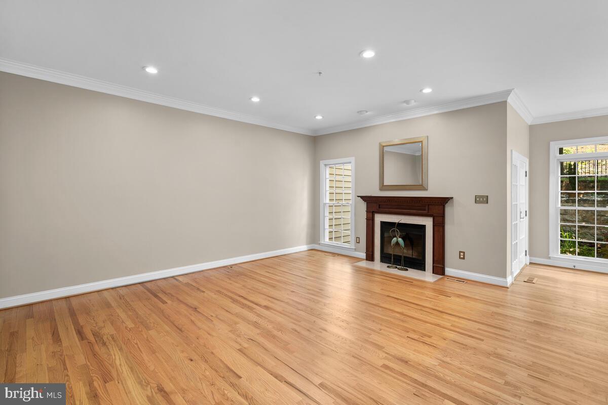 LOCUST RIDGE - Residential Lease