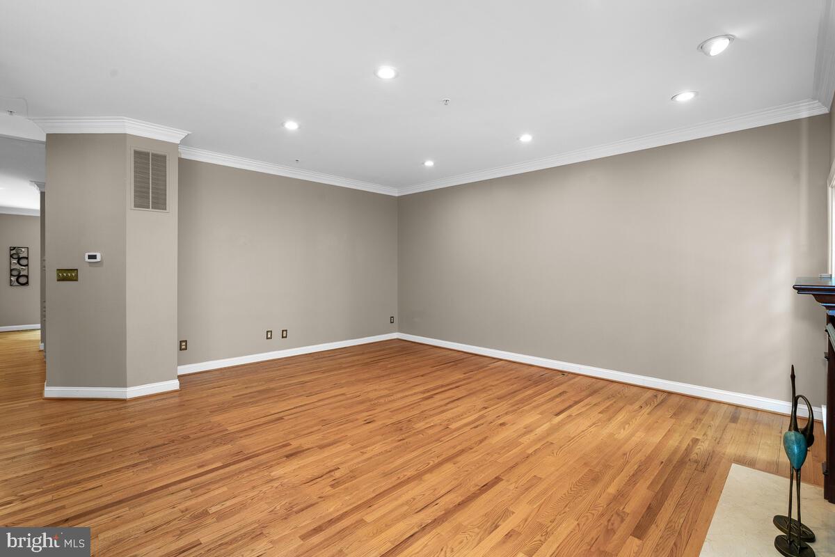 LOCUST RIDGE - Residential Lease