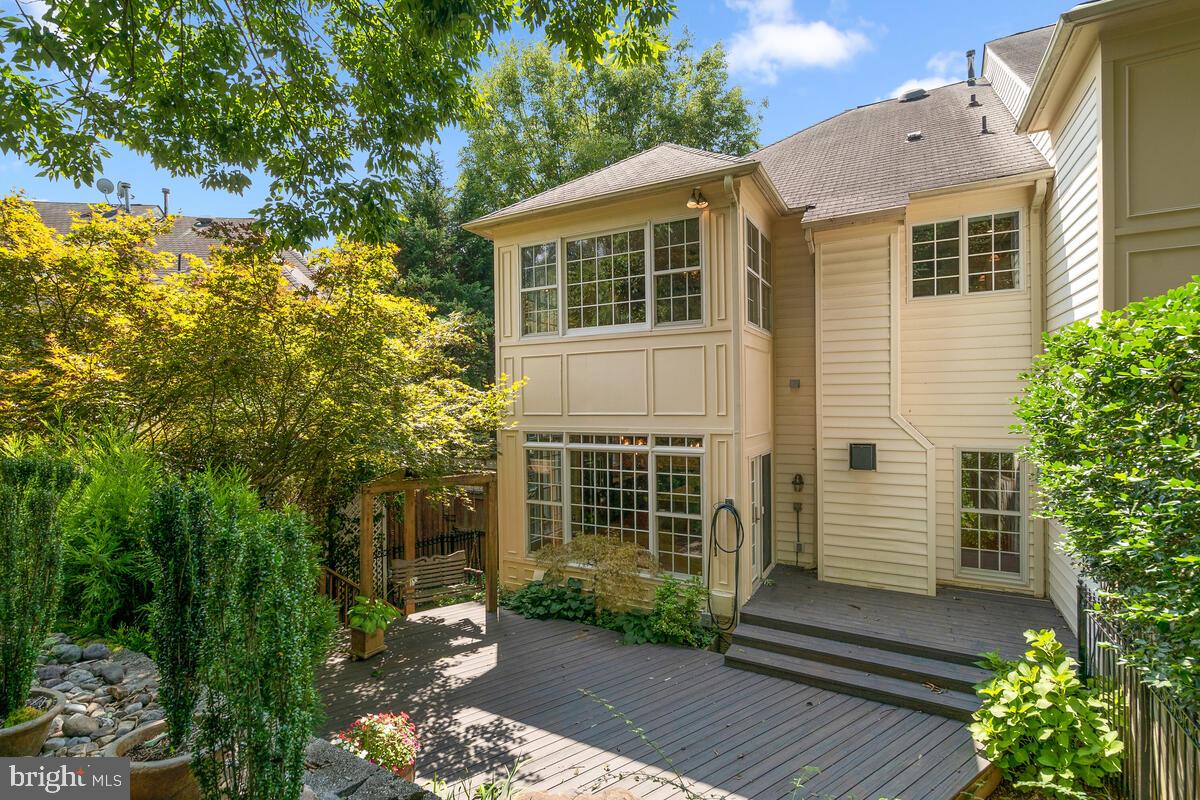 LOCUST RIDGE - Residential Lease