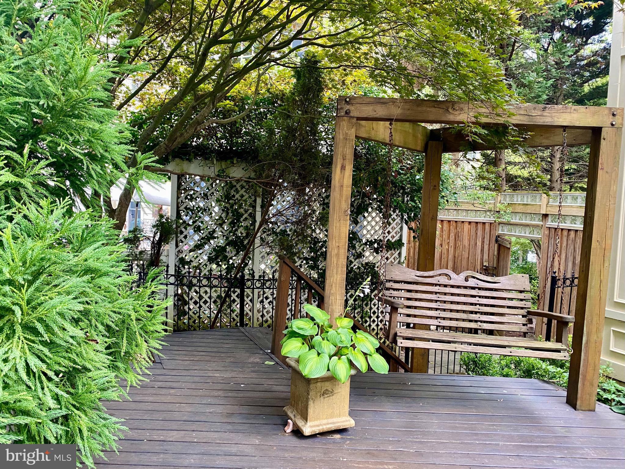 LOCUST RIDGE - Residential Lease