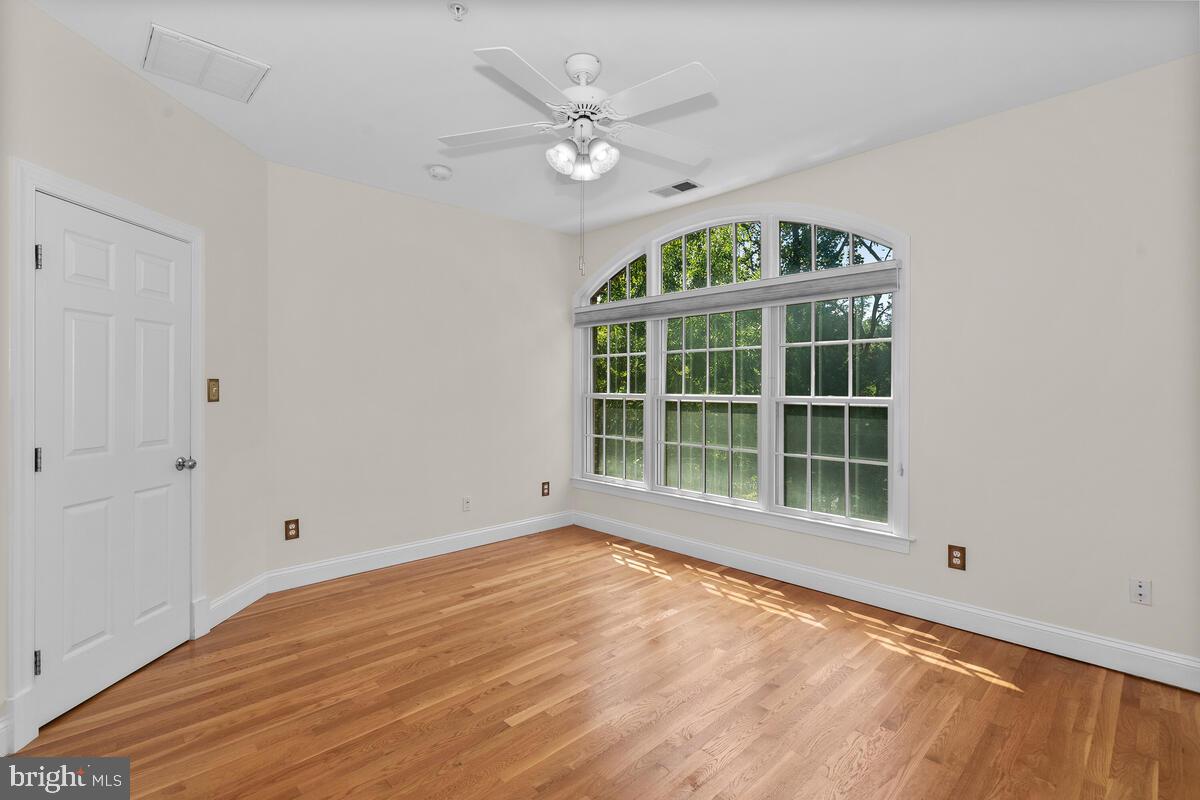 LOCUST RIDGE - Residential Lease