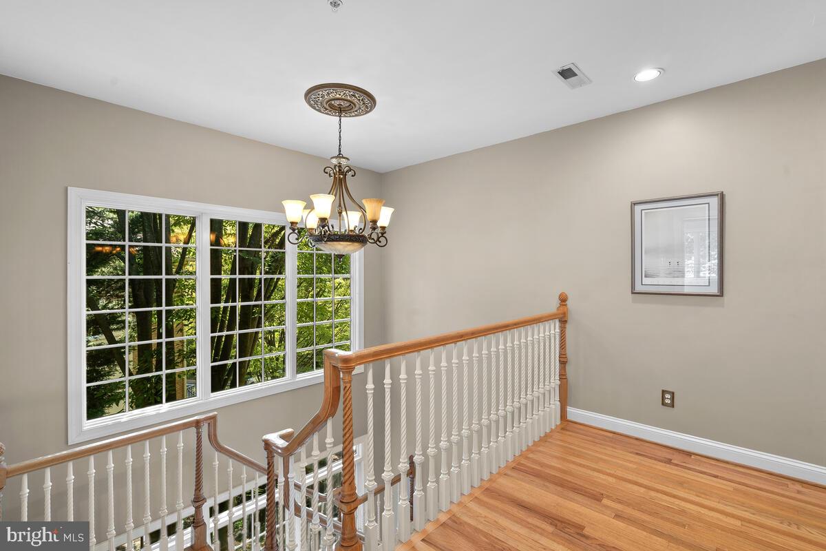 LOCUST RIDGE - Residential Lease