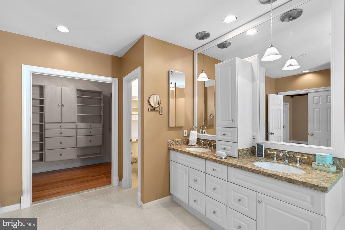 LOCUST RIDGE - Residential Lease