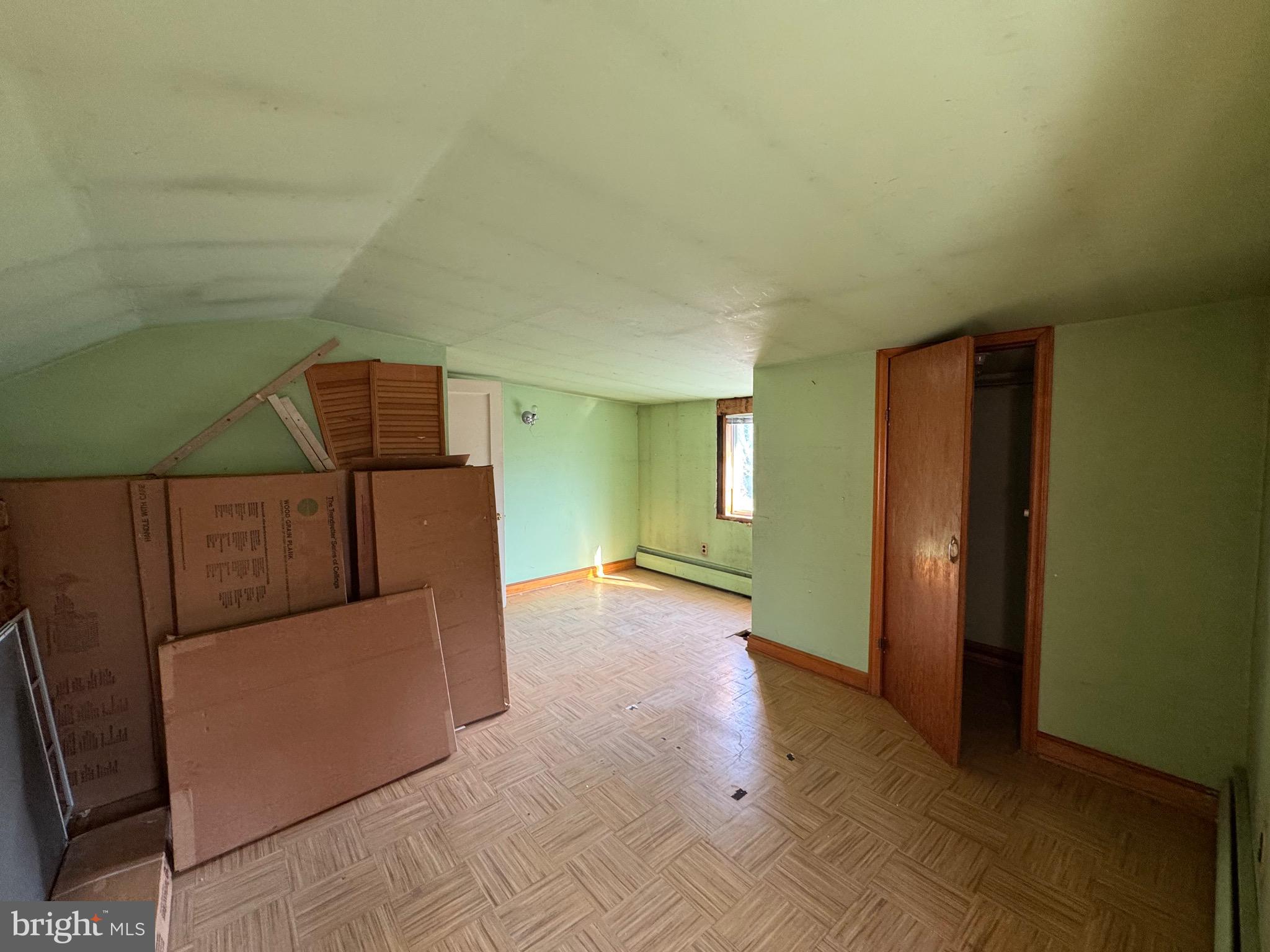 ROLAND TERRACE - Residential