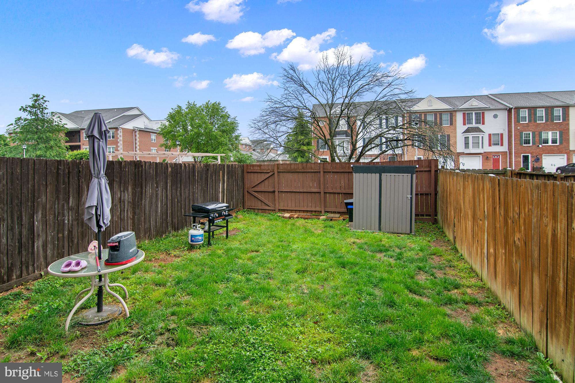 ALBERT COURTS - Residential Lease