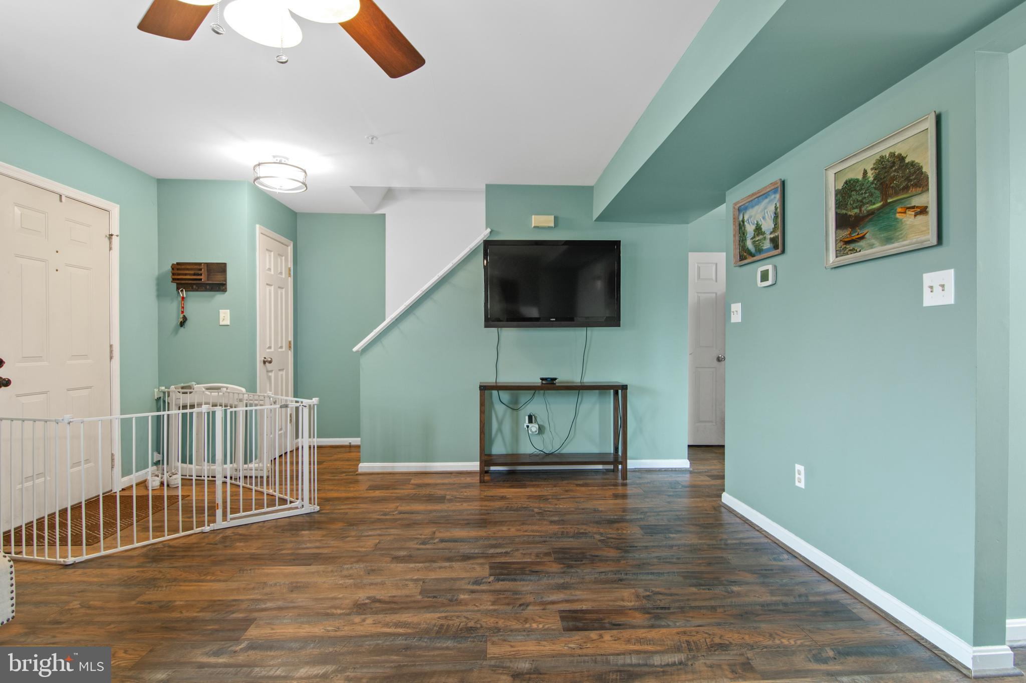 ALBERT COURTS - Residential Lease