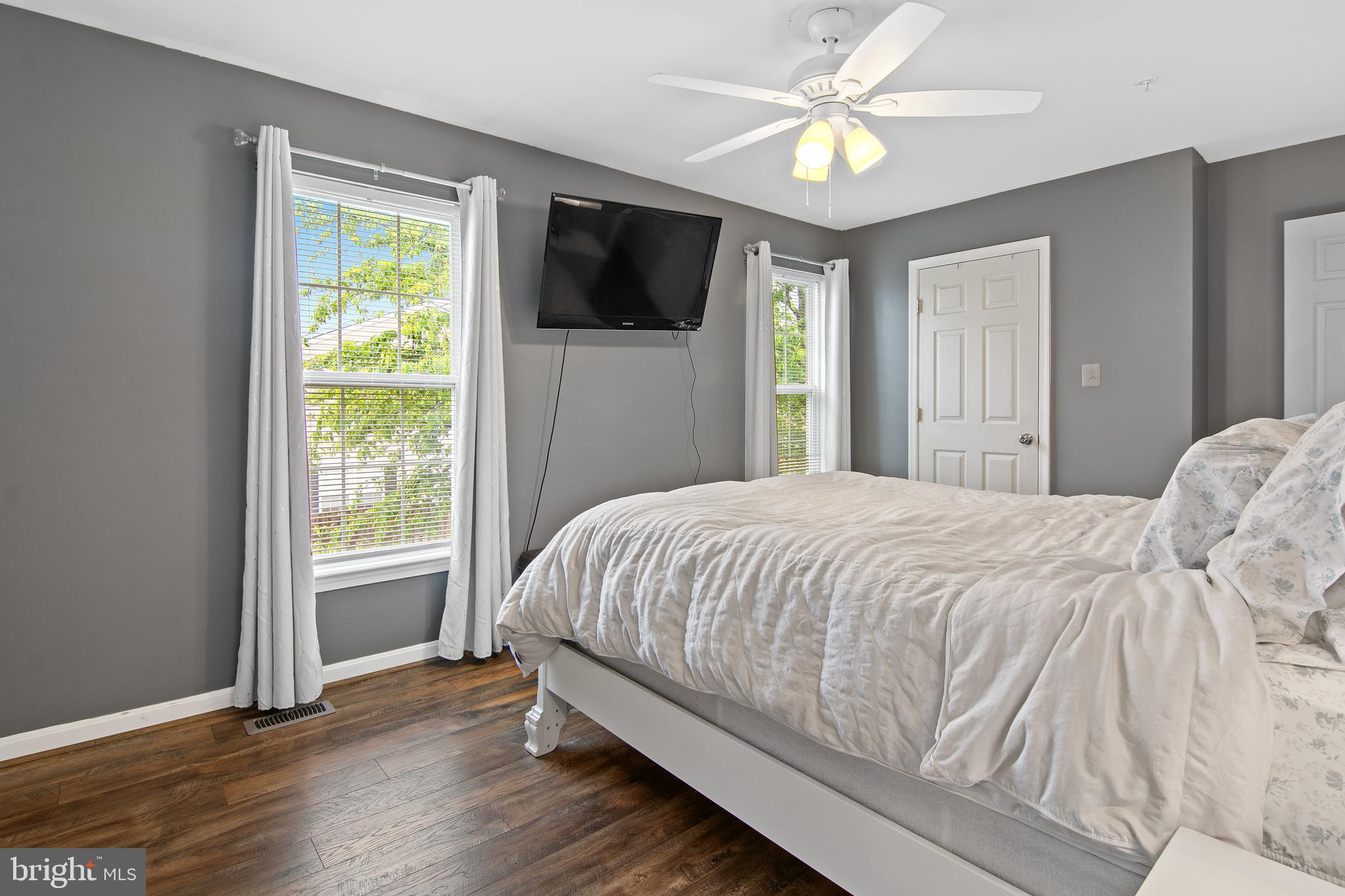 ALBERT COURTS - Residential Lease