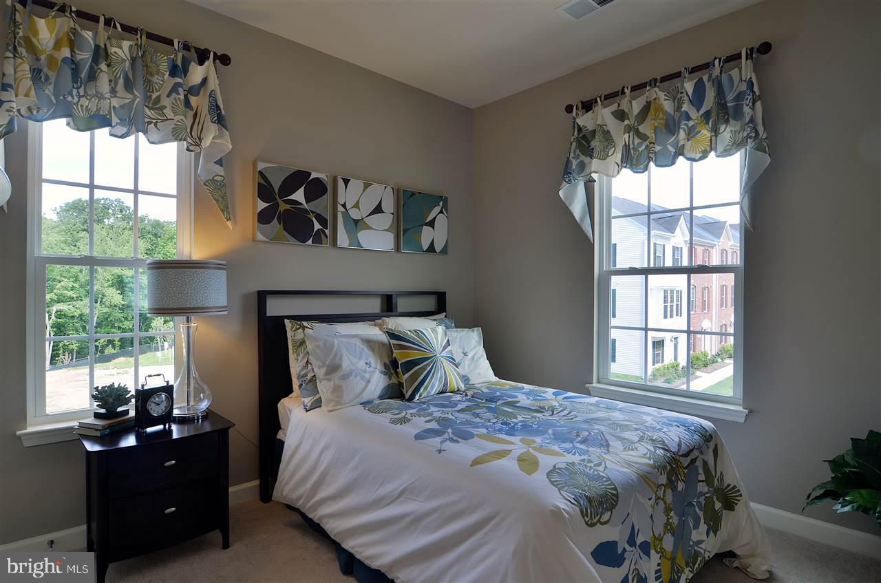 BROOKSIDE - Residential