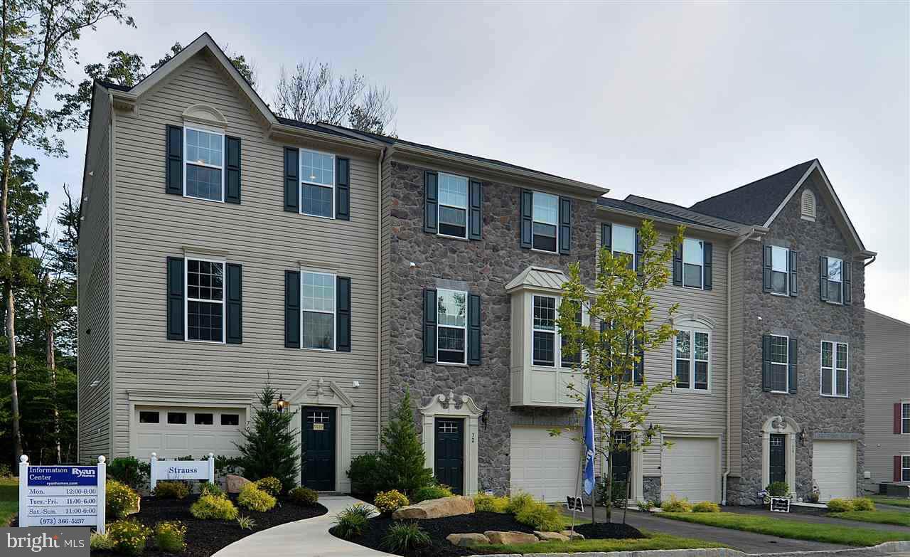 BROOKSIDE - Residential