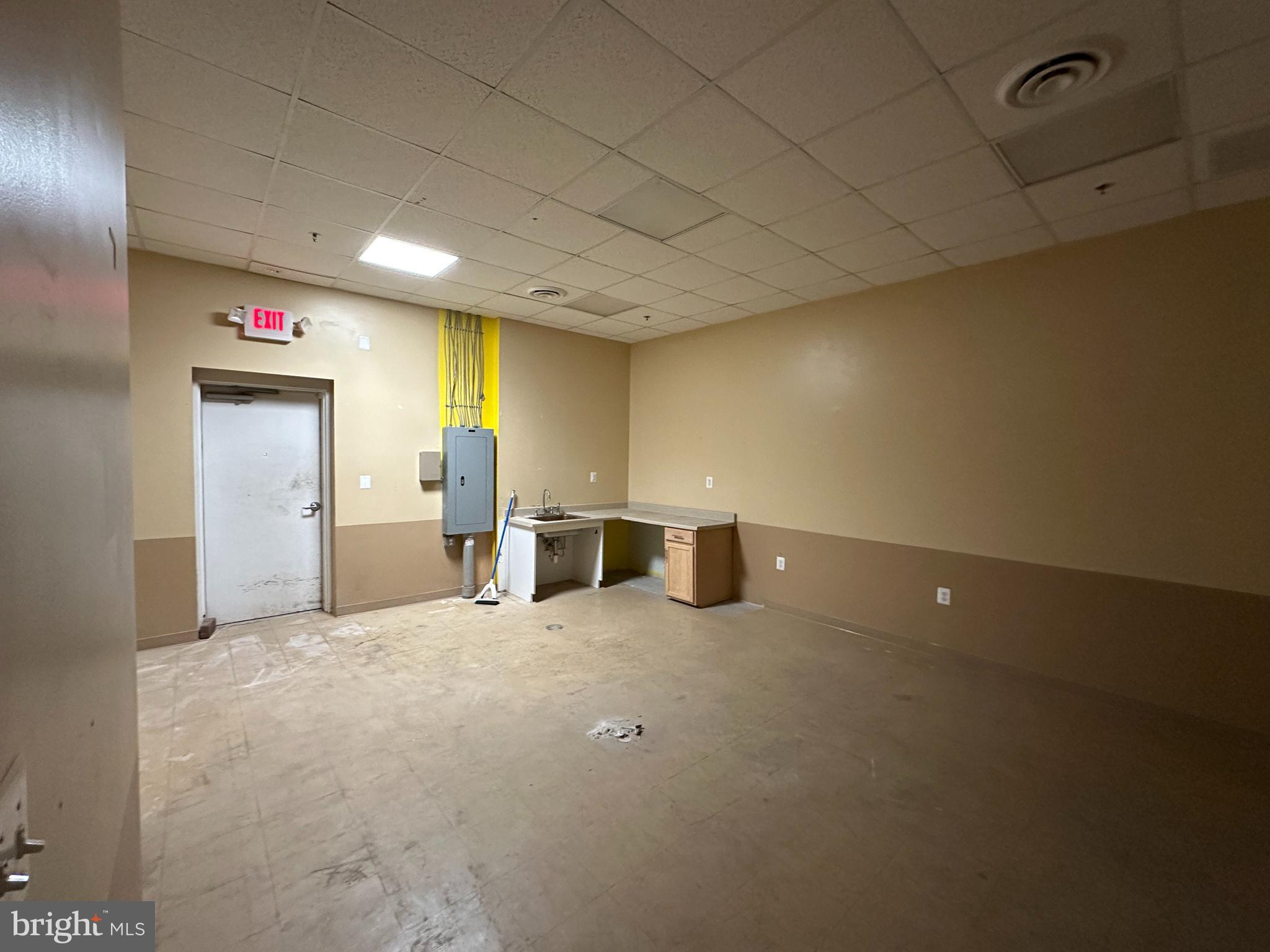 NONE AVAILABLE - Commercial Lease