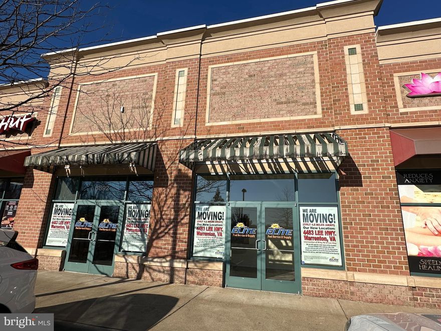 Double Retail Space available for lease.   Former tenant was Elite Pool & Patio.
Owners seeking NNN retail tenant , and will consider demising into two smaller spaces for two tenants.
Also includes 6892 Piedmont Center Plaza for a combined 3418 SF.
NNNs $6/SF/Year