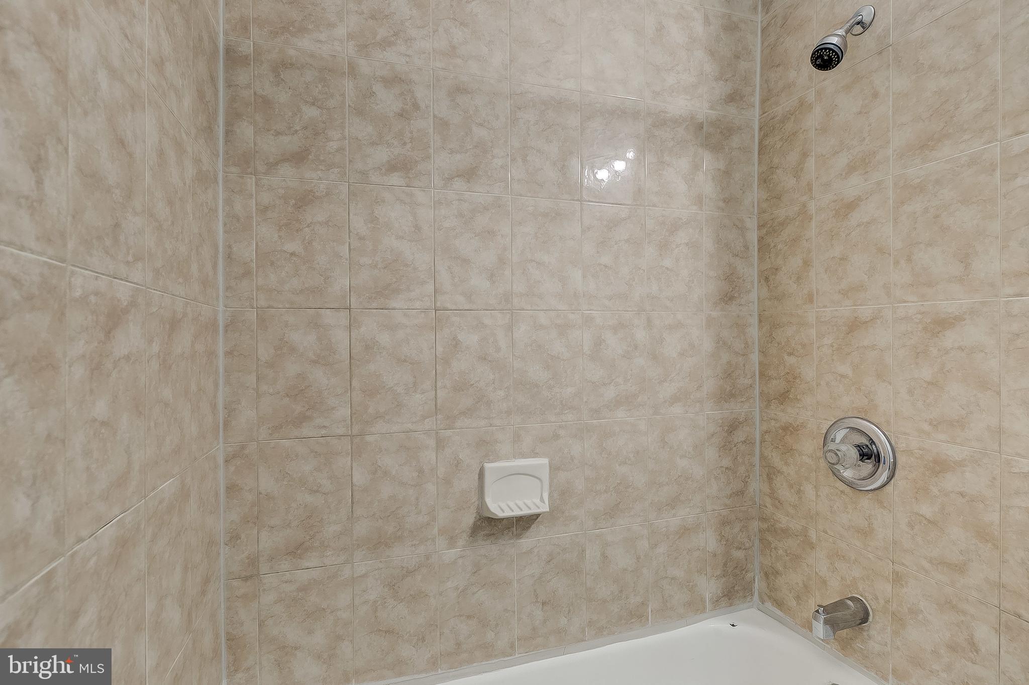 MADISON EASTEND - Residential