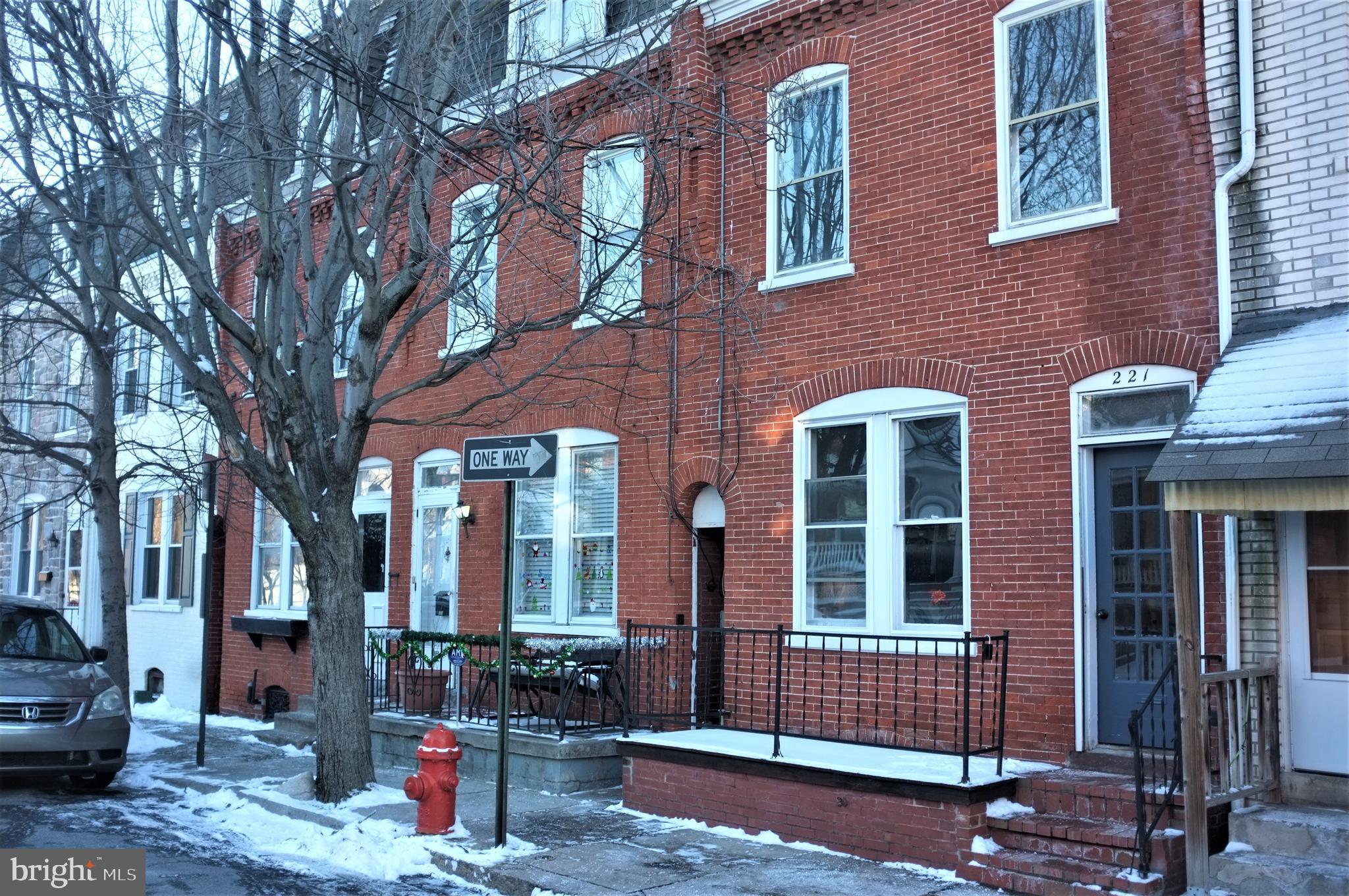 LANCASTER - Residential