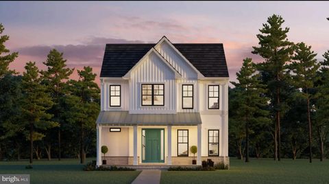 Homes For Sale - 73 Claymont Hill Street<br/> CHARLES TOWN, WV 25414