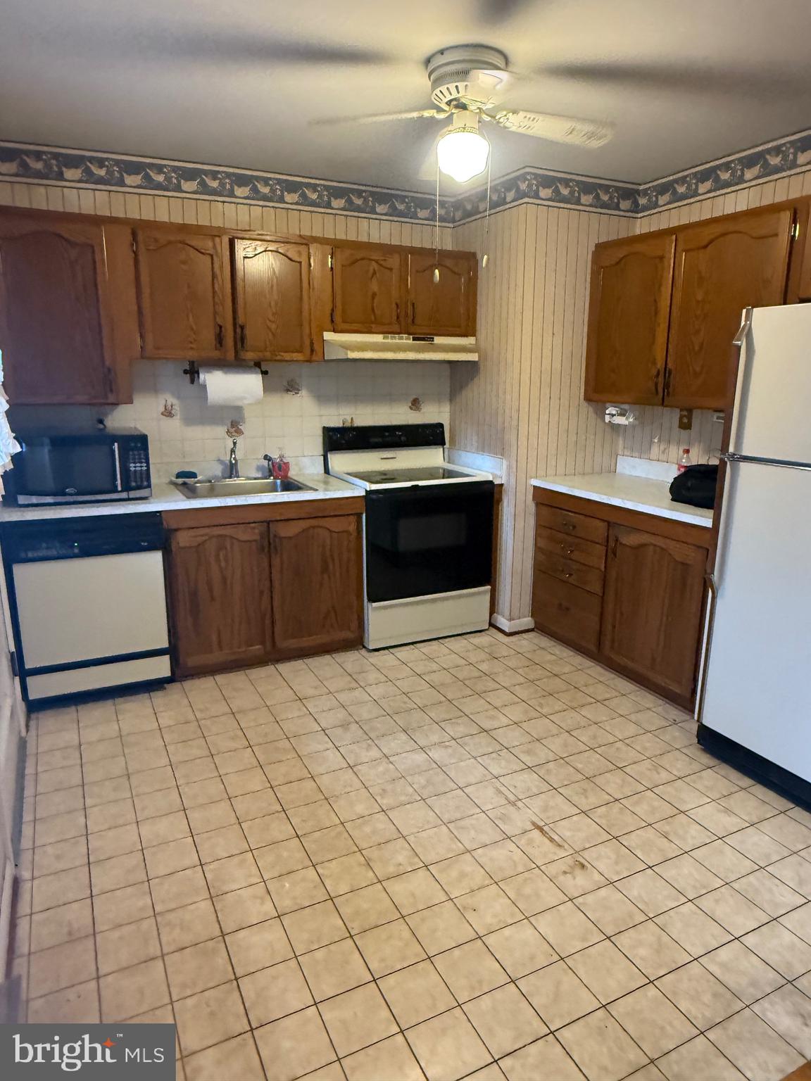 RIVERA BEACH - Residential