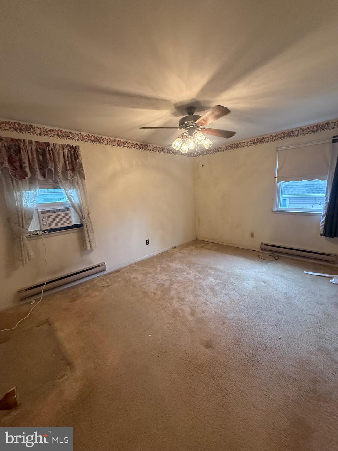 RIVERA BEACH - Residential