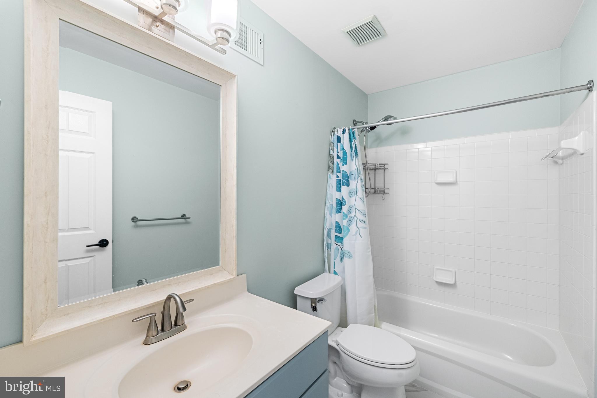 ASHLEIGH - Residential Lease