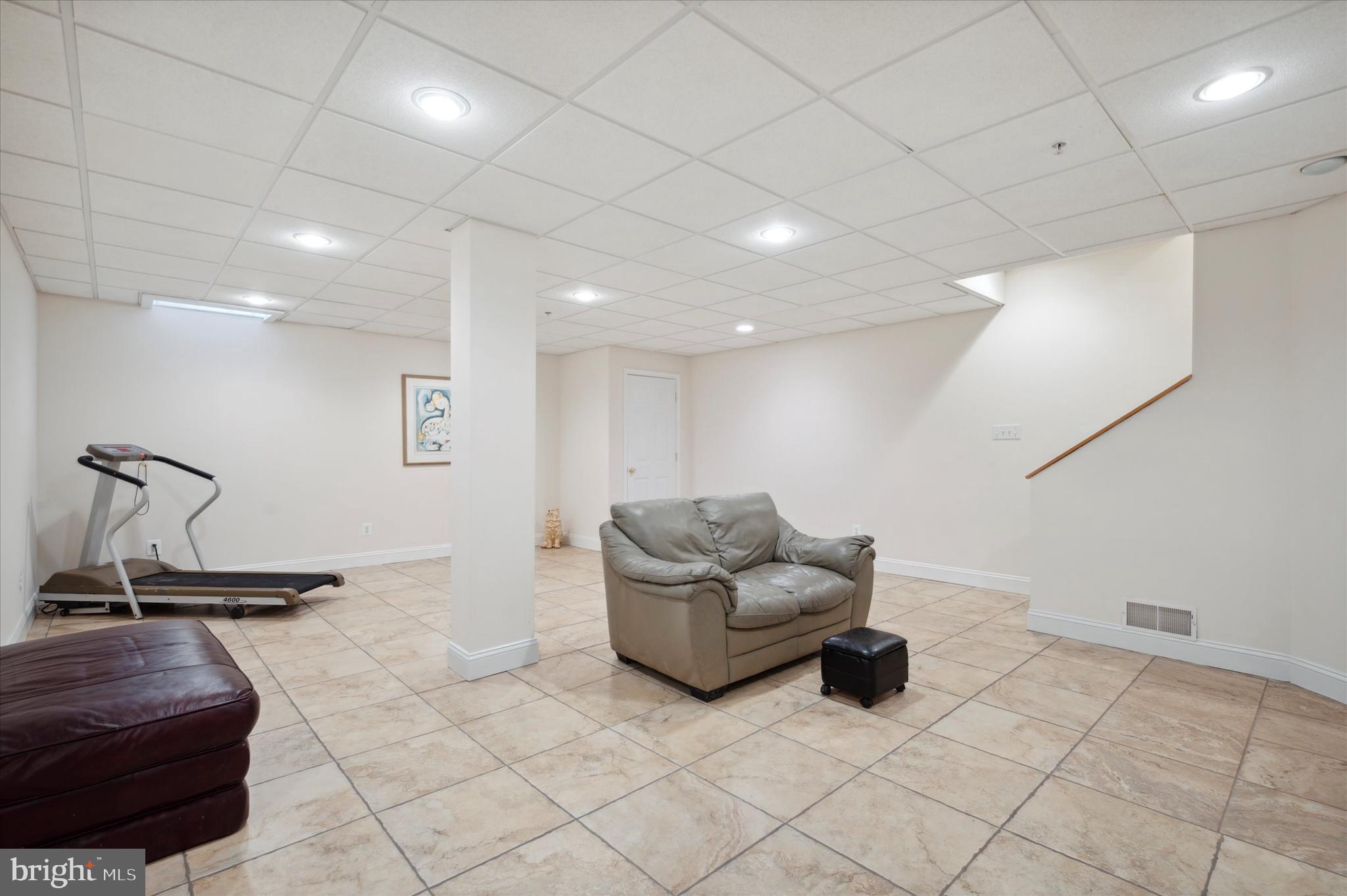 SPRINGTON POINTE WOODS - Residential