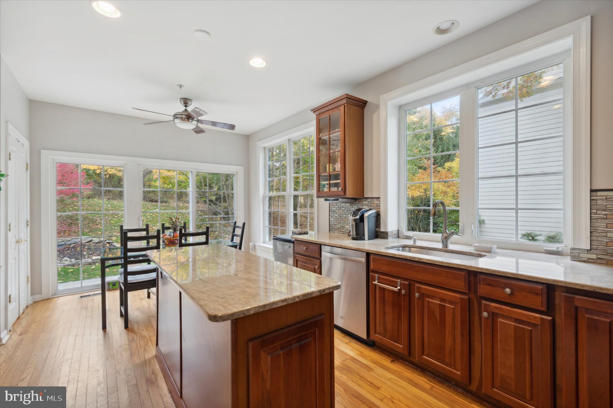 SPRINGTON POINTE WOODS - Residential