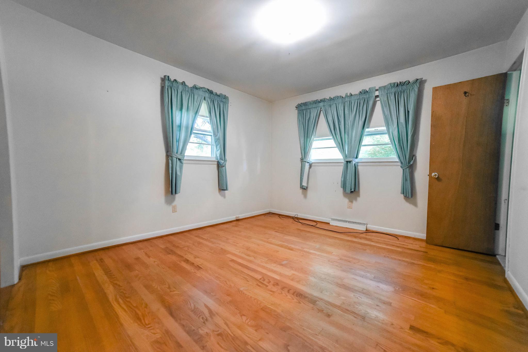 WHITE PLAINS VILLAGE SUB - Residential