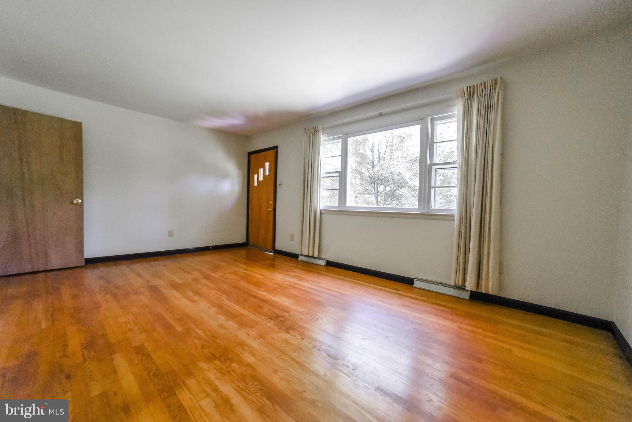 WHITE PLAINS VILLAGE SUB - Residential