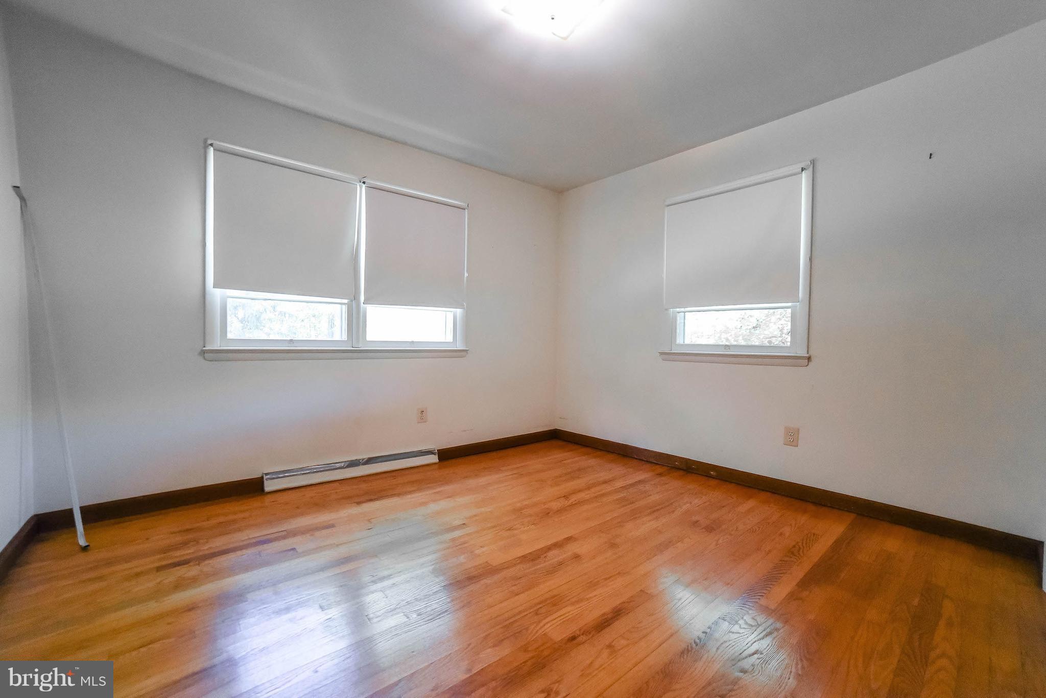 WHITE PLAINS VILLAGE SUB - Residential