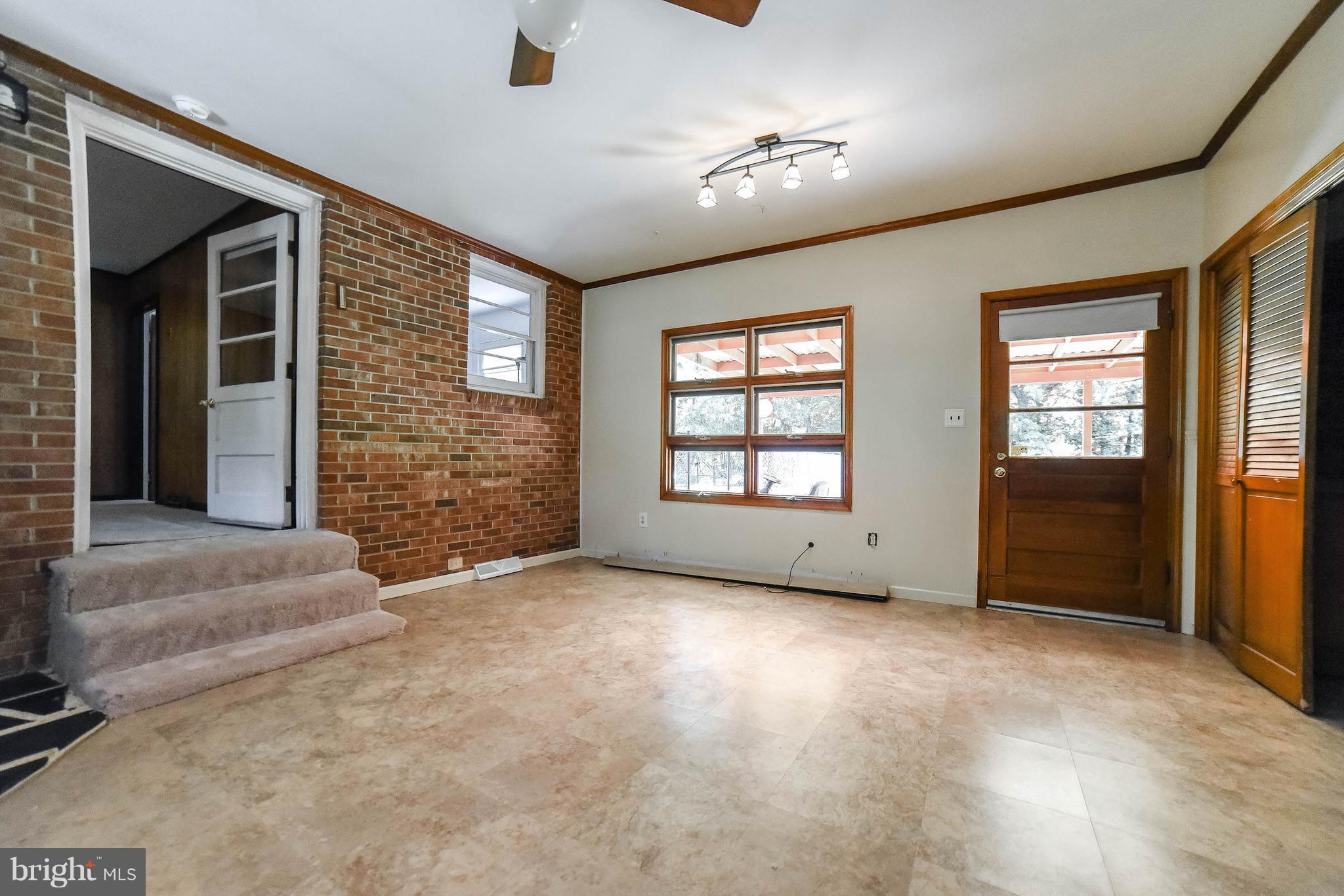 WHITE PLAINS VILLAGE SUB - Residential