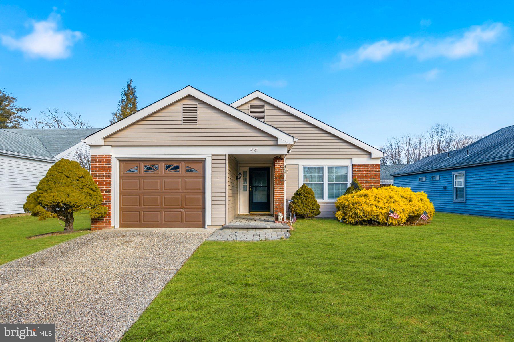 LEISURETOWNE - Residential