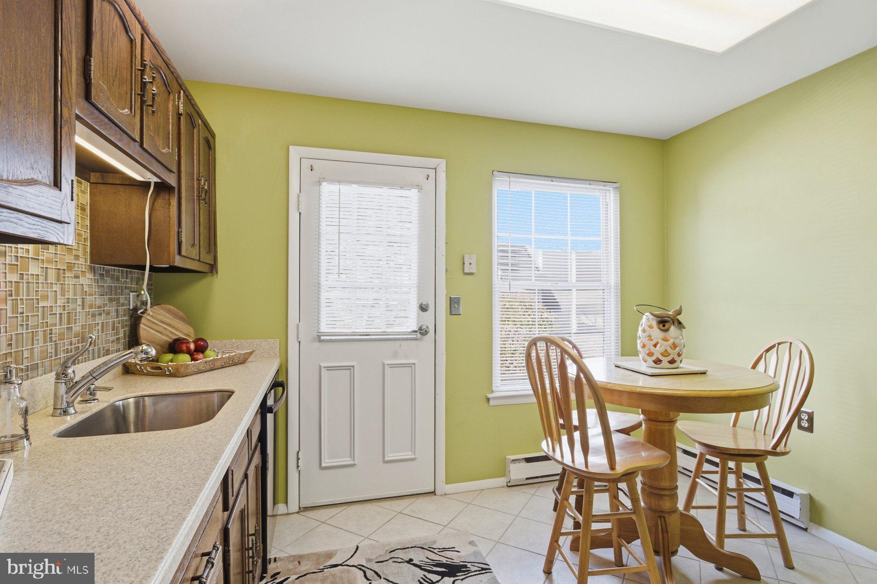 LEISURETOWNE - Residential