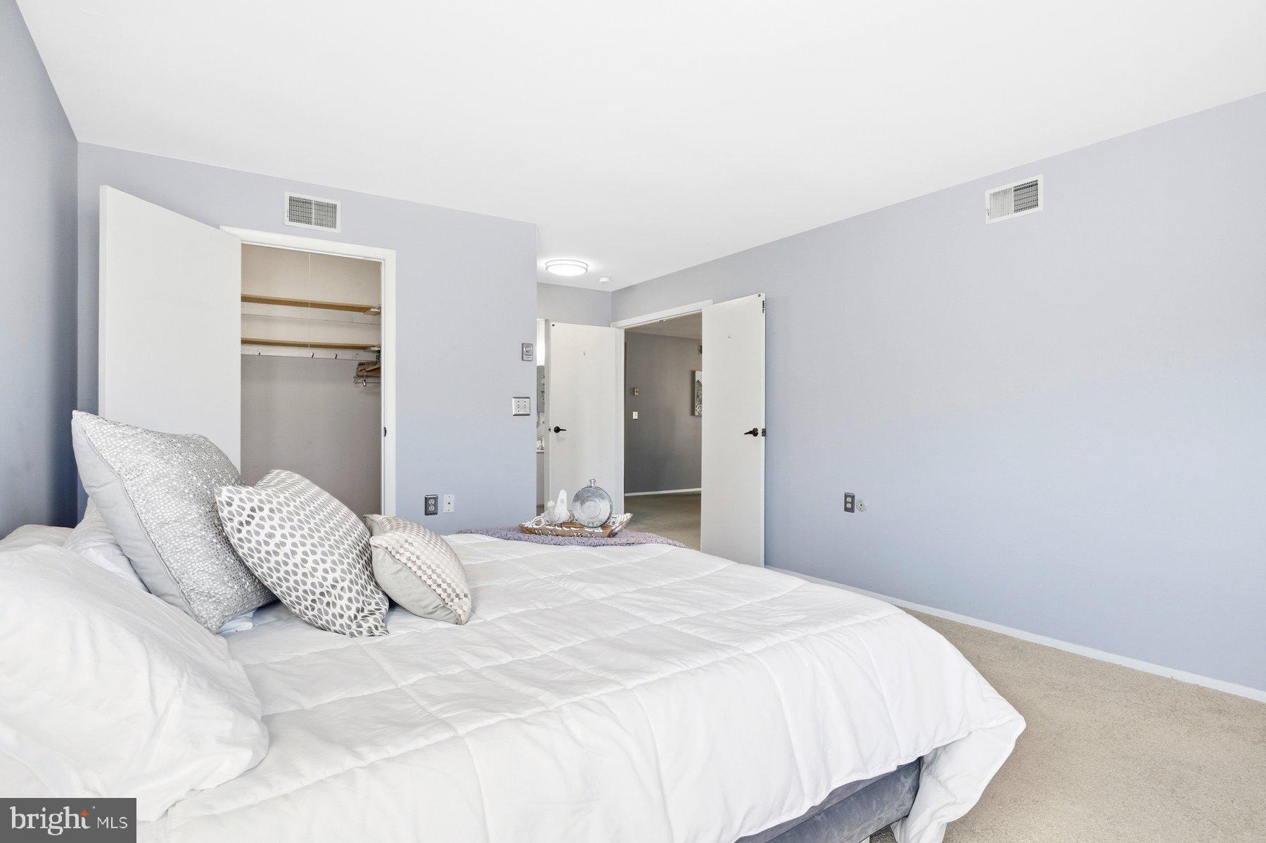 LEISURETOWNE - Residential