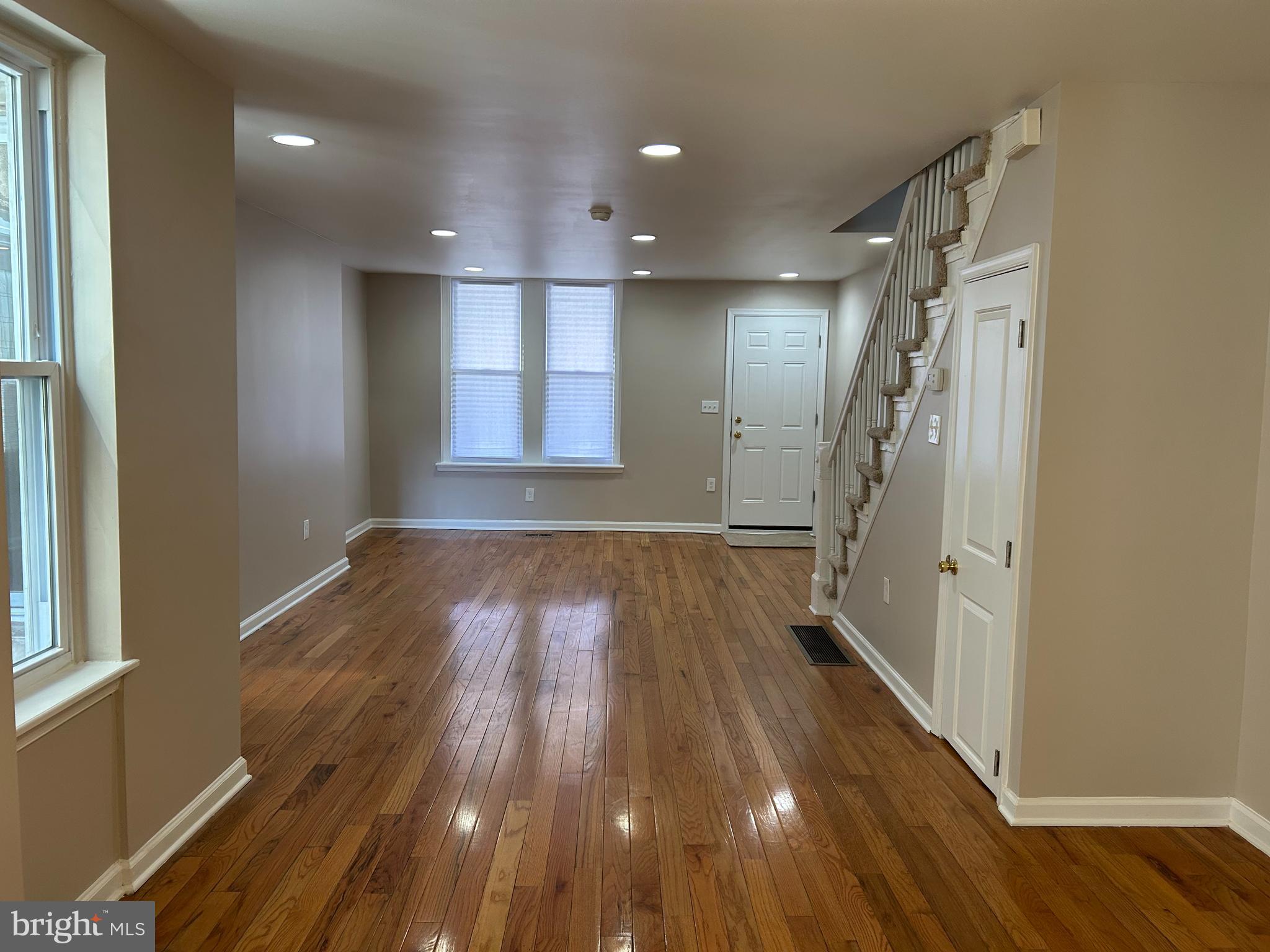 PHILADELPHIA (WEST) - Residential