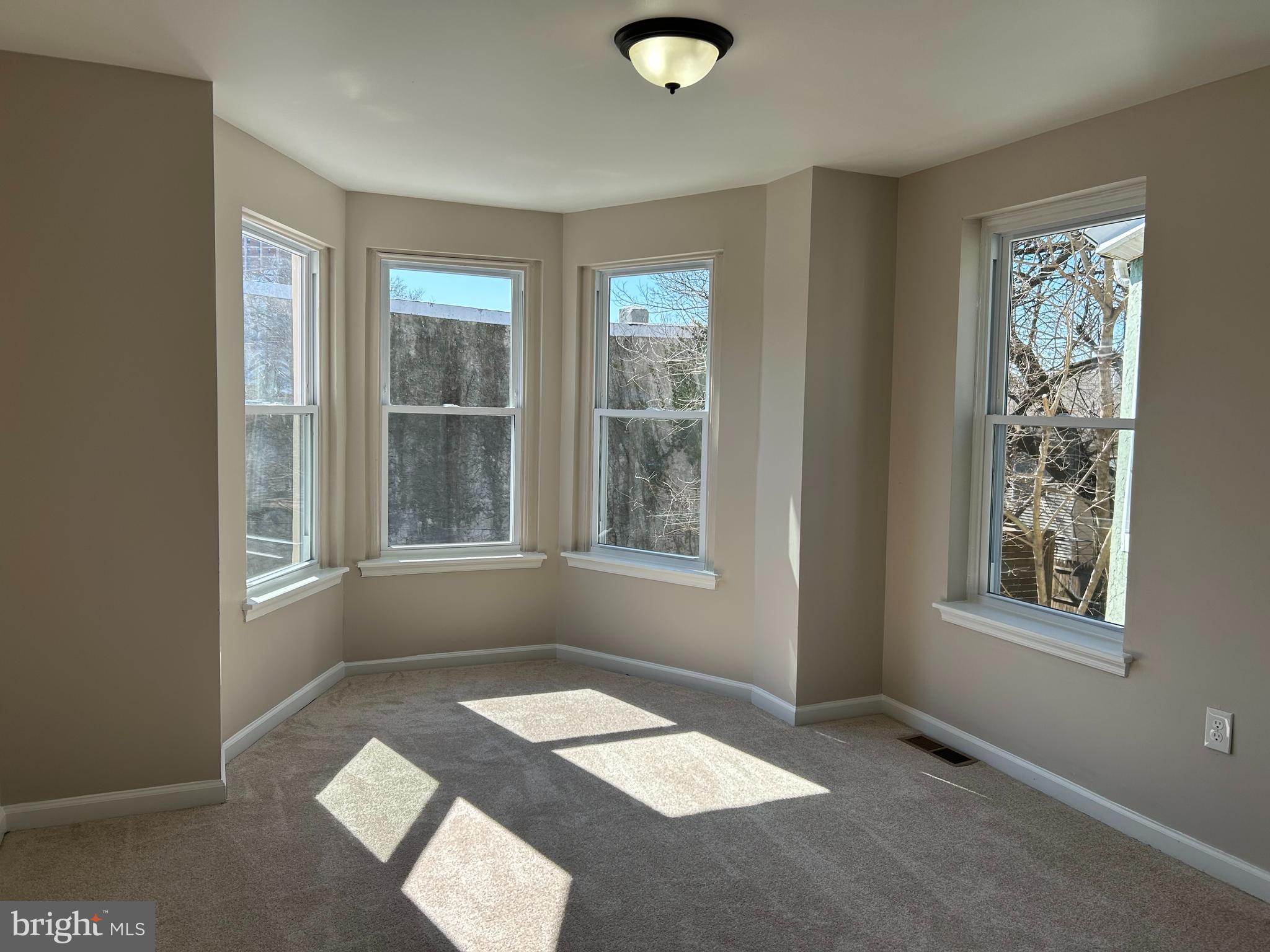 PHILADELPHIA (WEST) - Residential