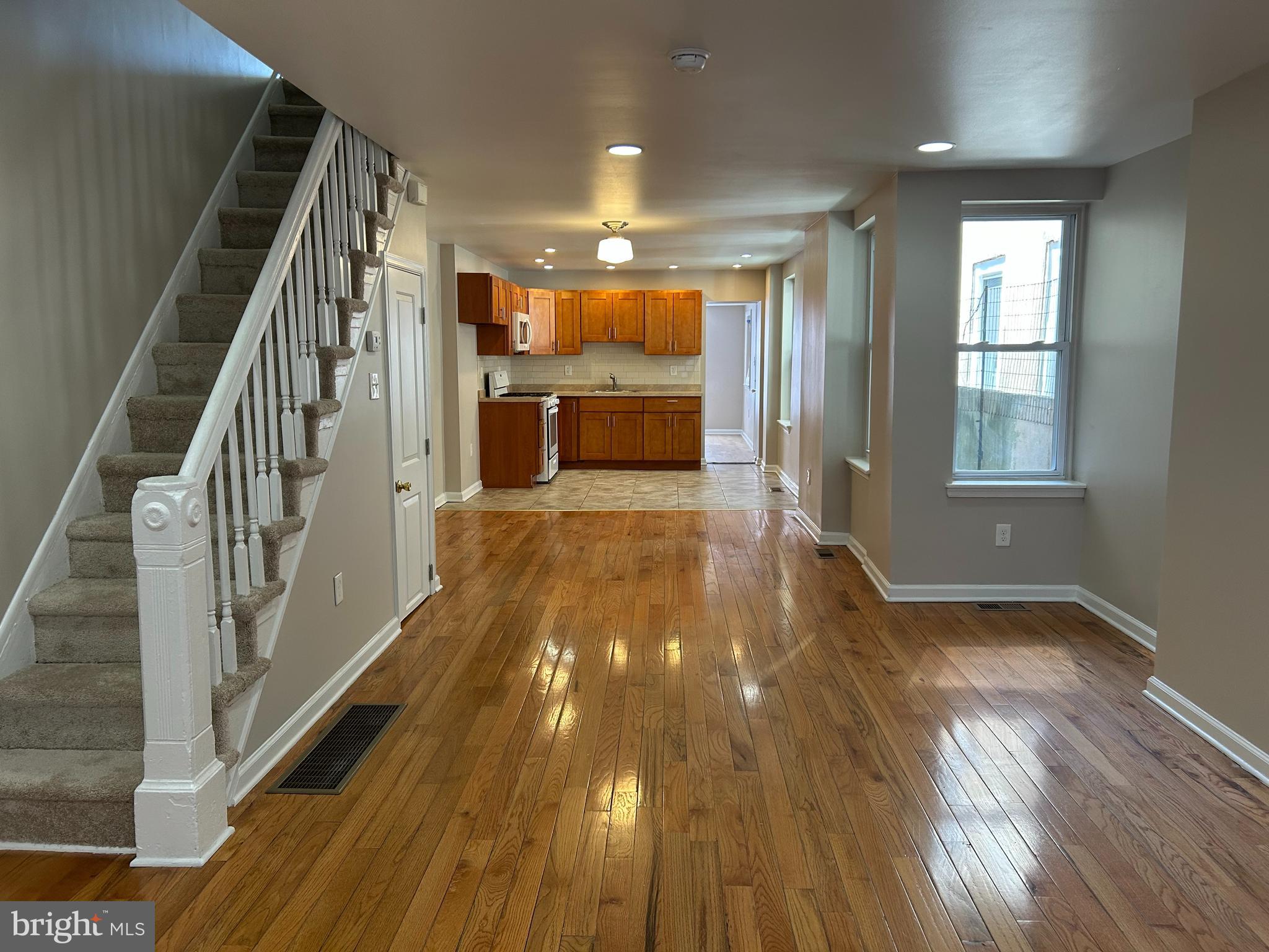 PHILADELPHIA (WEST) - Residential