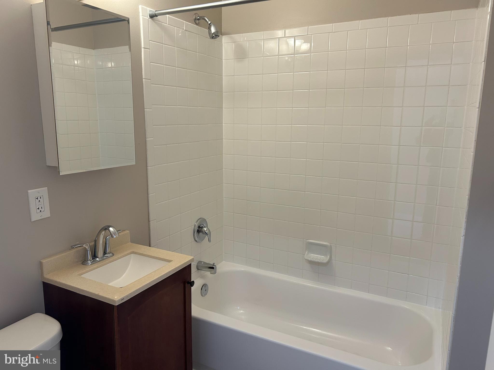 PHILADELPHIA (WEST) - Residential