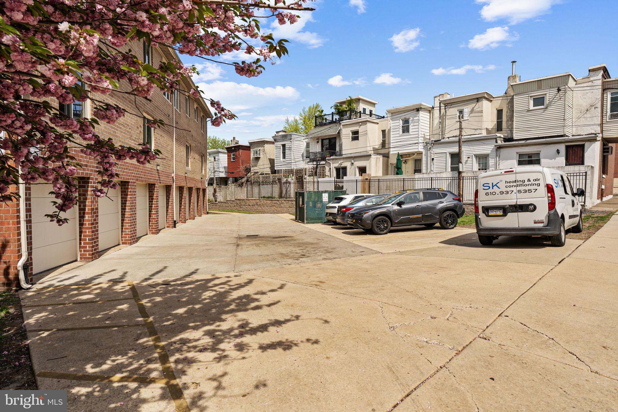 ART MUSEUM AREA - Residential