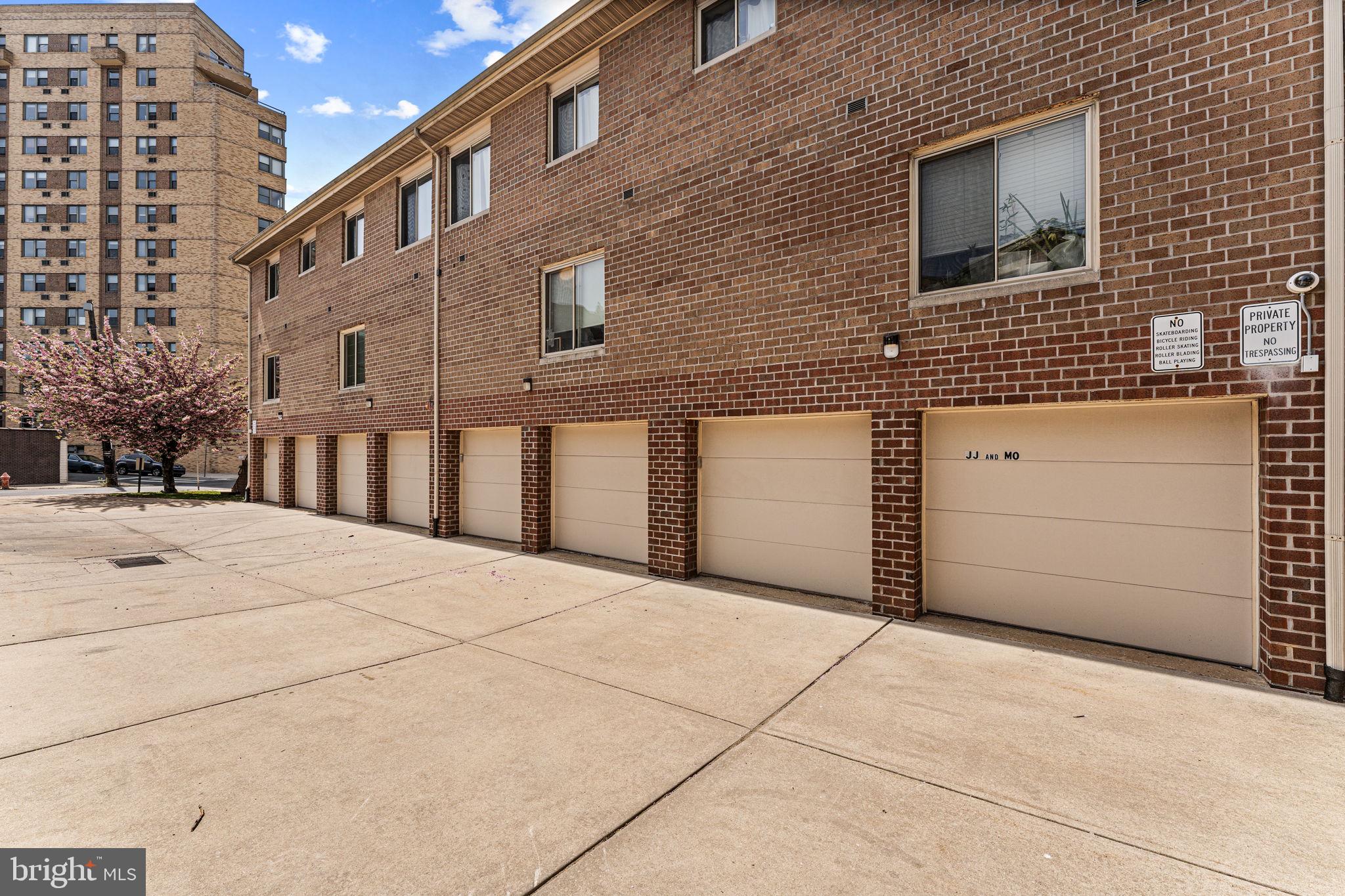 ART MUSEUM AREA - Residential