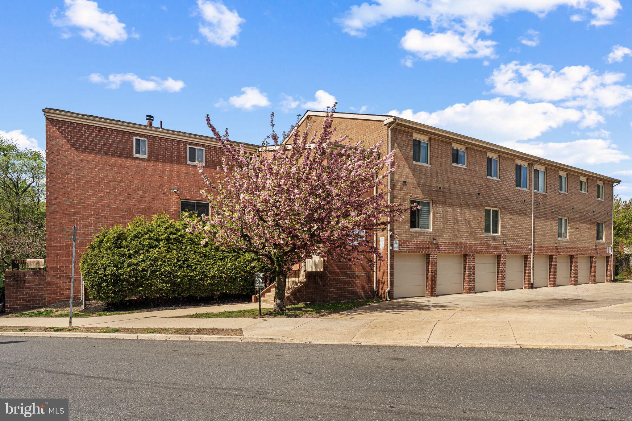 ART MUSEUM AREA - Residential