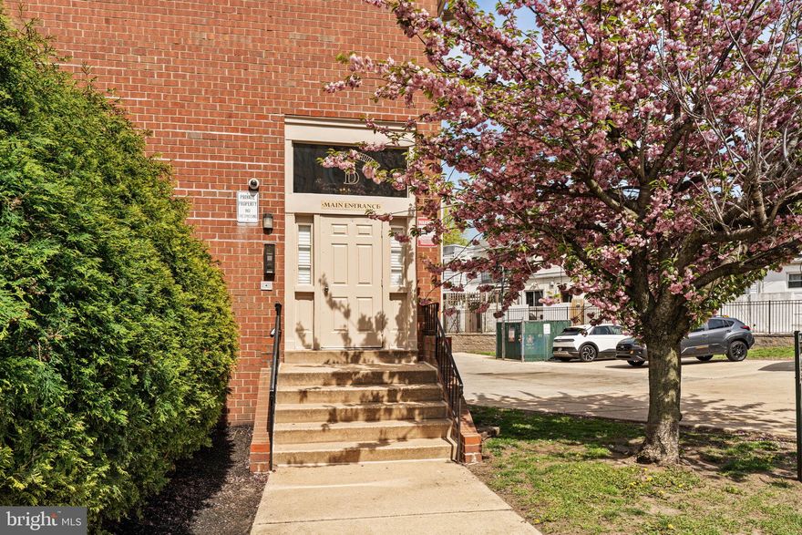 The renovation of your new home has just been completed and is ready for move in. Welcome to #D202 at Greenshire on The Park, a condominium community in the desirable Fairmount/Art Museum neighborhood. A Garage Parking Space for your use only is included!There's a large coat closet in the Entry Area which leads to the bright Open Floor Plan which includes space for Living and Dining Areas and even an office nook to work from home. Look out to views of the Art Museum and tops of center city buildings. Enjoy preparing meals in this stylish all new Kitchen with wood cabinets, granite countertops, and stainless steel appliances plus a Pantry Closet for stocking up on groceries. The spacious Bedroom has a fabulous walk-in closet. The Bathroom features all new tile and fixtures and across the hall is another closet. In the utility closet there is a new washer and dryer as well as a new hot water heater. And, completing the renovation is all new flooring throughout. This is a second floor unit so you have no one above you. Condo fees are low! Enjoy all that the area offers--the Philadelphia Museum of Art, The Barnes, and The Rodin are just a few blocks away as well as the Schuylkill River Trail, and Boat House Row. Whole Foods Market, Trader Joe's, and Giant are all nearby. Walk to cafes, restaurants and shops along Fairmount Avenue.  Convenient to HUP, CHOP, U of P, and Drexel, as well as the Amtrak train station and Philadelphia Airport. Take the Septa bus at the corner which travels through Logan Square, across center city to Penn's Landing. This is a winner! Location+Condition+Price =real value!