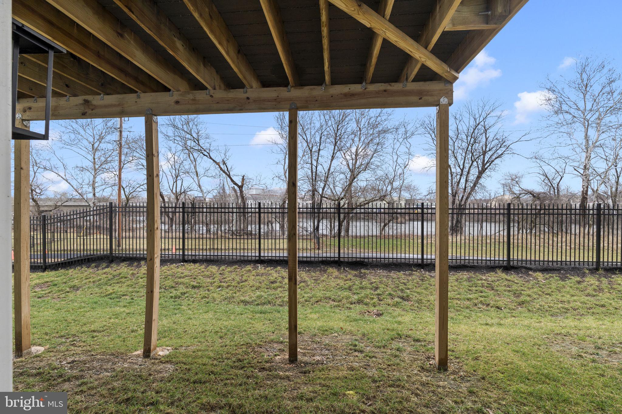 RIVER POINTE - Residential