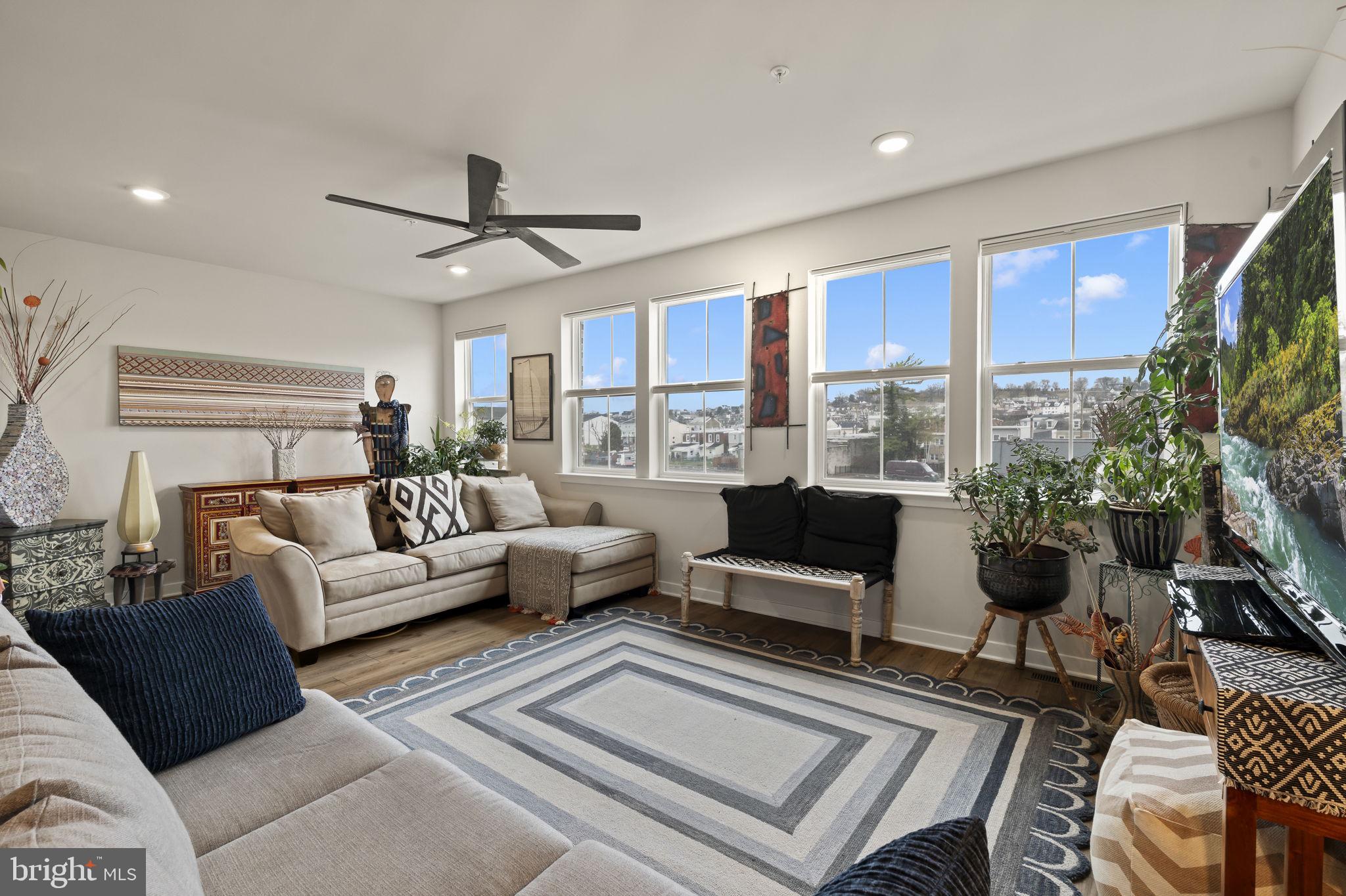 RIVER POINTE - Residential