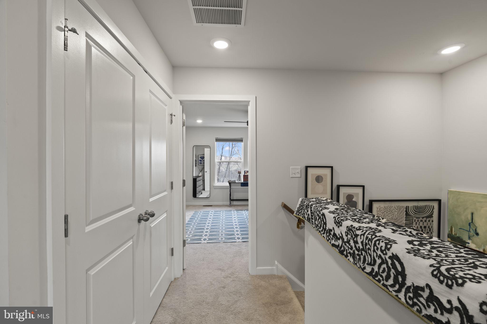 RIVER POINTE - Residential