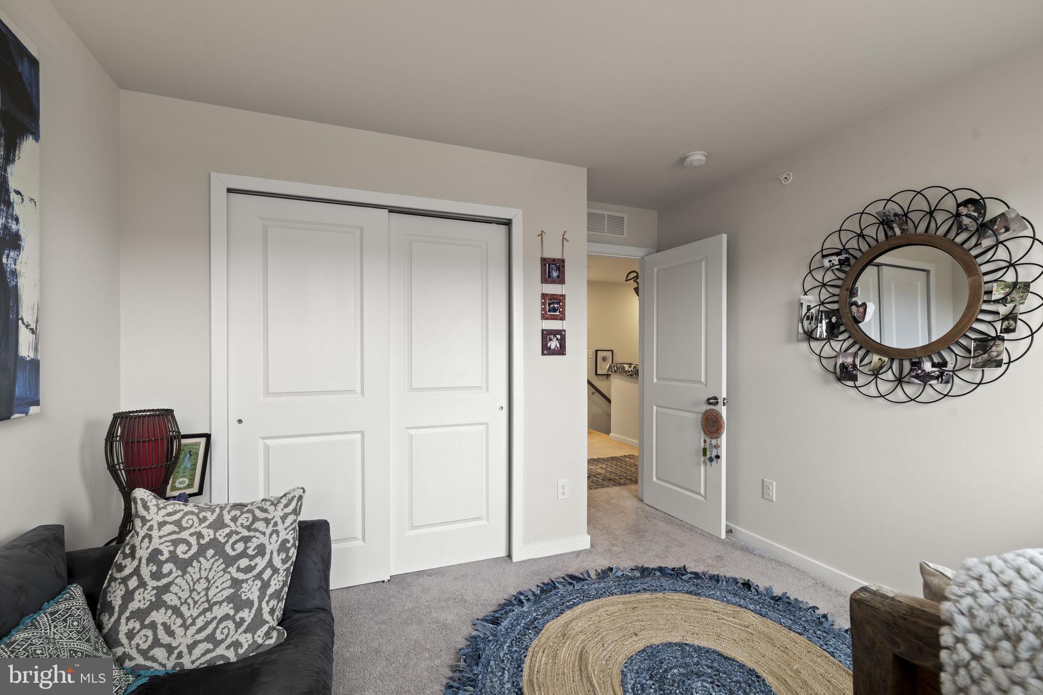 RIVER POINTE - Residential