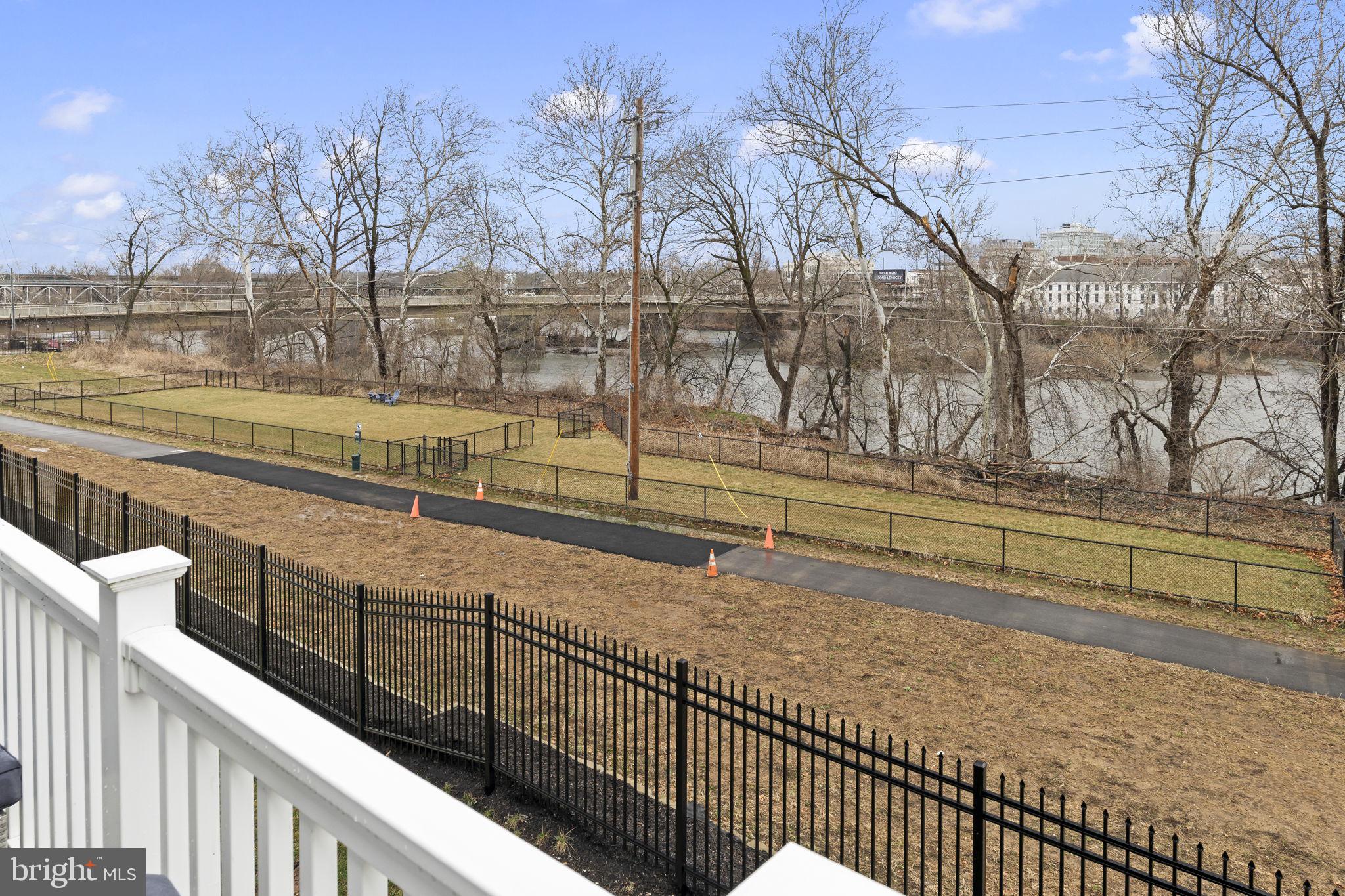 RIVER POINTE - Residential