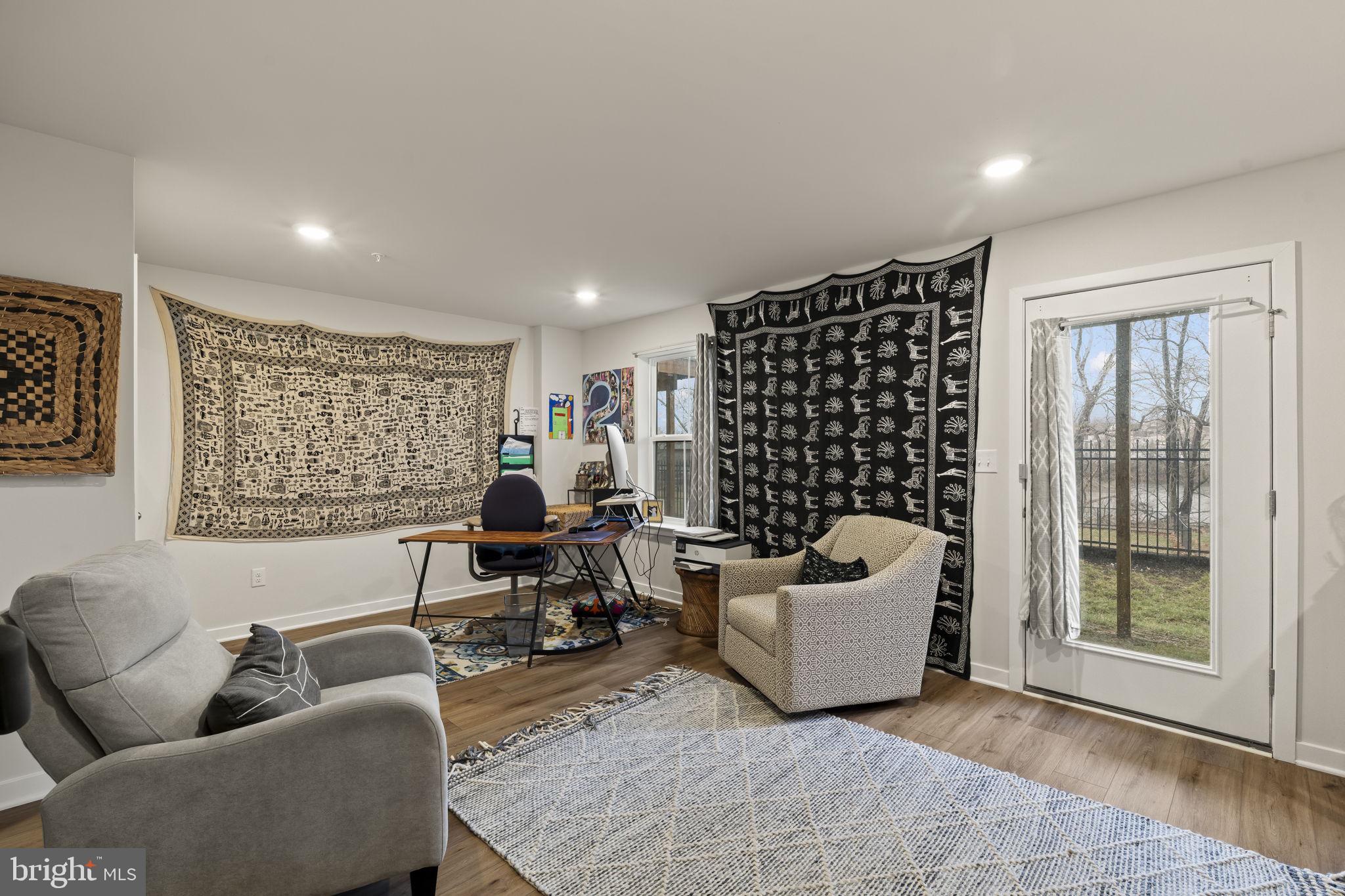 RIVER POINTE - Residential