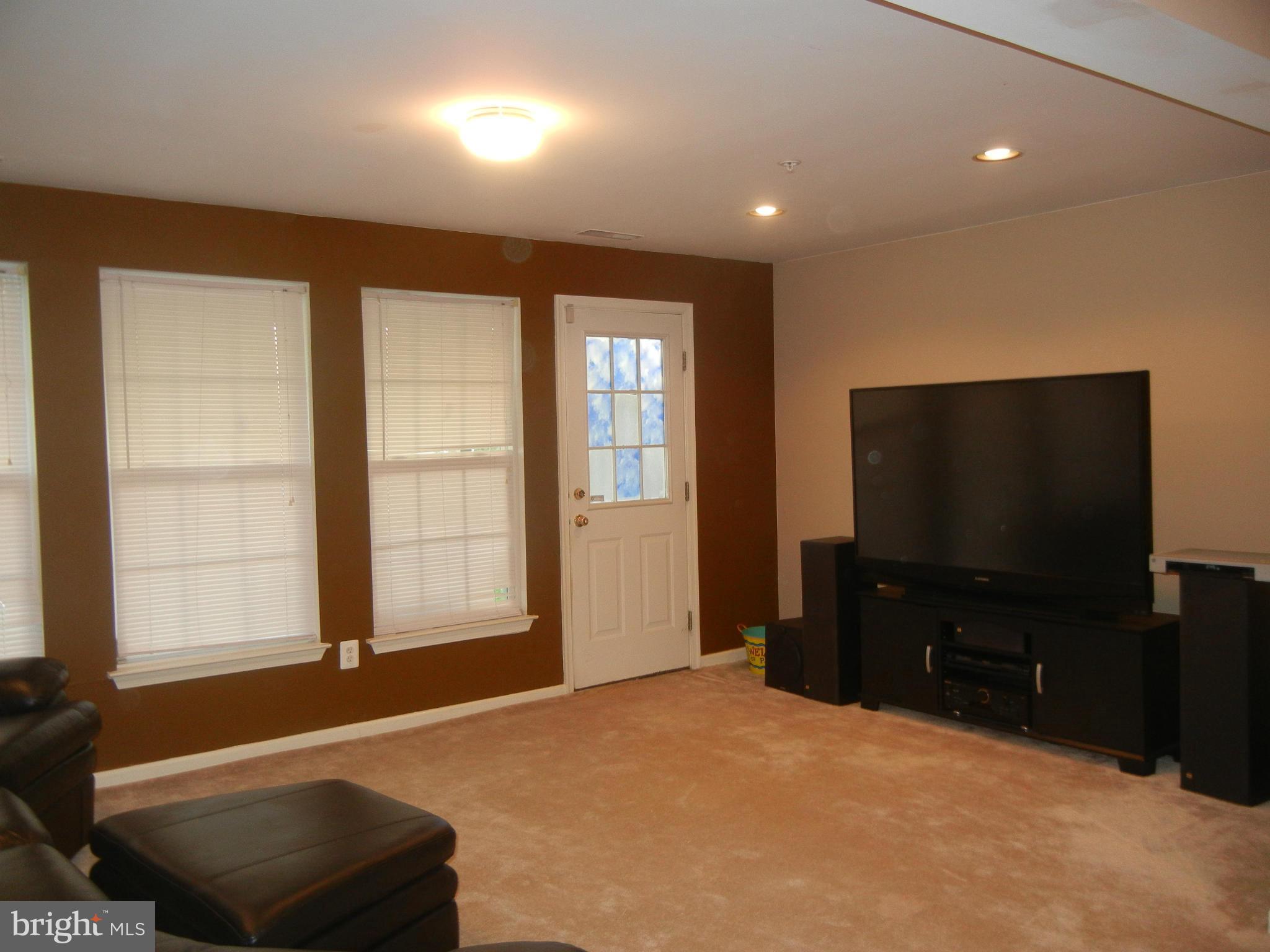 BCKGHM CND@OWGS MS NW TN - Residential Lease